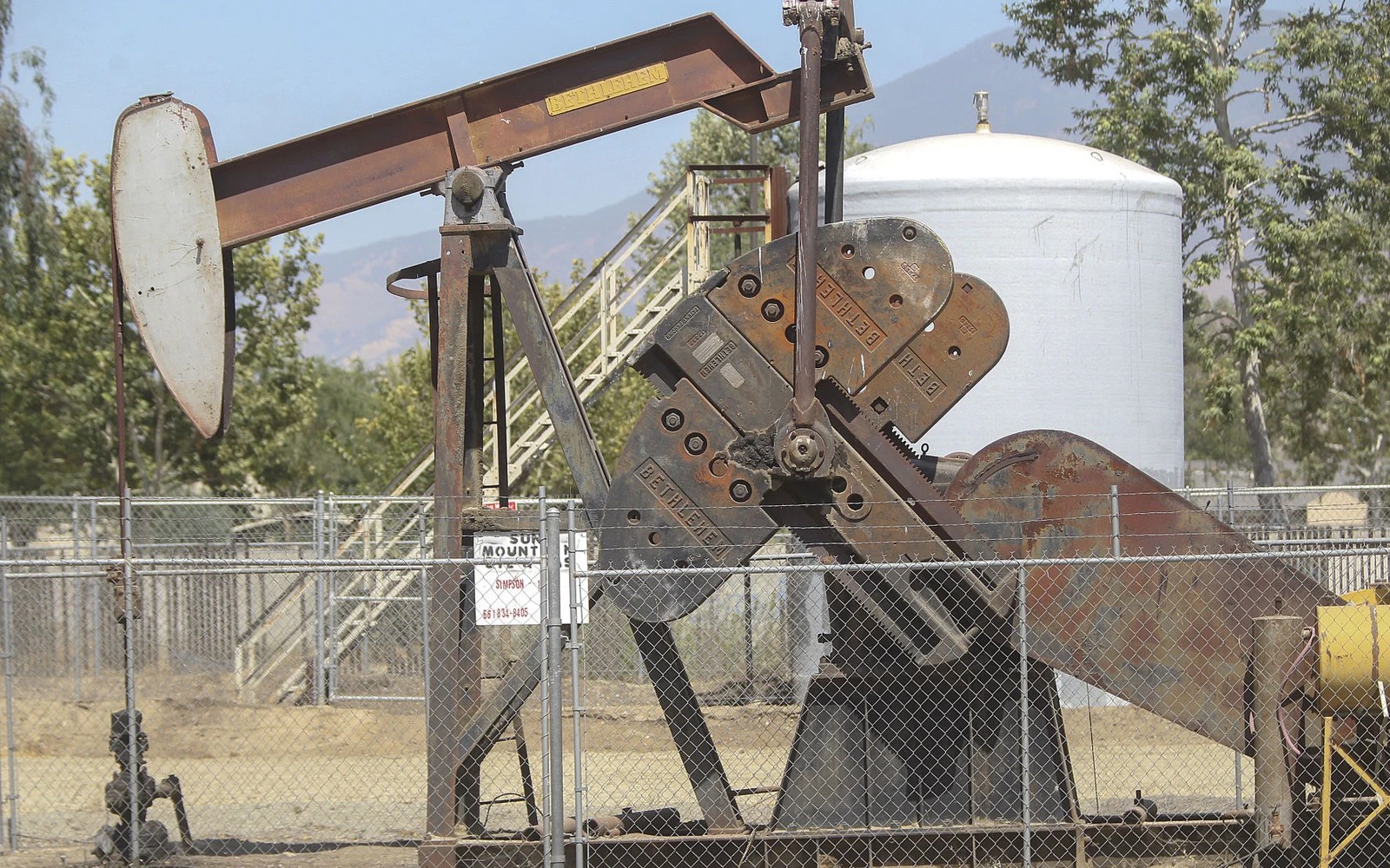 Surface vs. Mineral Estate